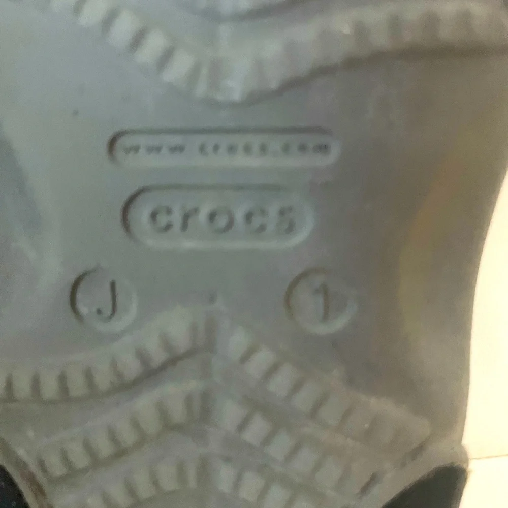 Crocs Size 1‎ Juvenile